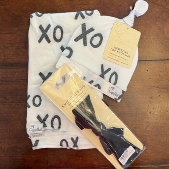Copper Pearl Gift Set in XOXO - Swaddle, Headband, Hat - Picture 1 of 4